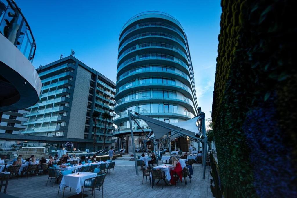 White Tower Mamaia Prestige Apartments Exterior photo