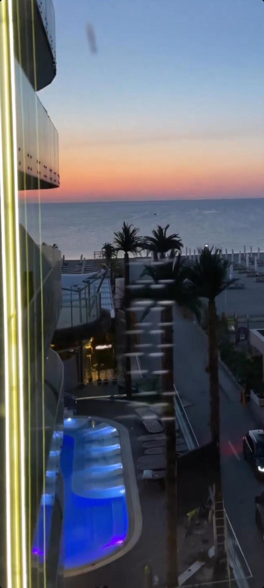 White Tower Mamaia Prestige Apartments Exterior photo