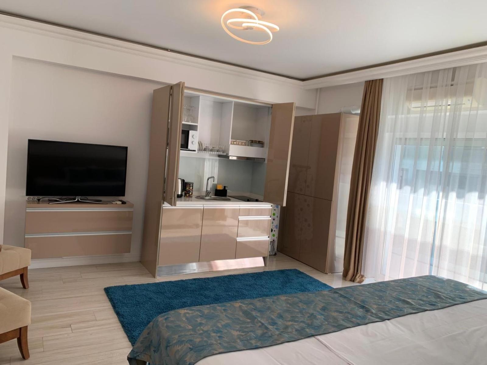White Tower Mamaia Prestige Apartments Exterior photo